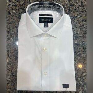 Men’s white dress shirt
